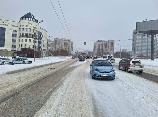 ДТП на Октябрьском мосту: пострадали дети