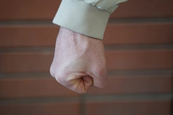 Ссора в больнице Новосибирска: супруги вновь сцепились в приемном отделении